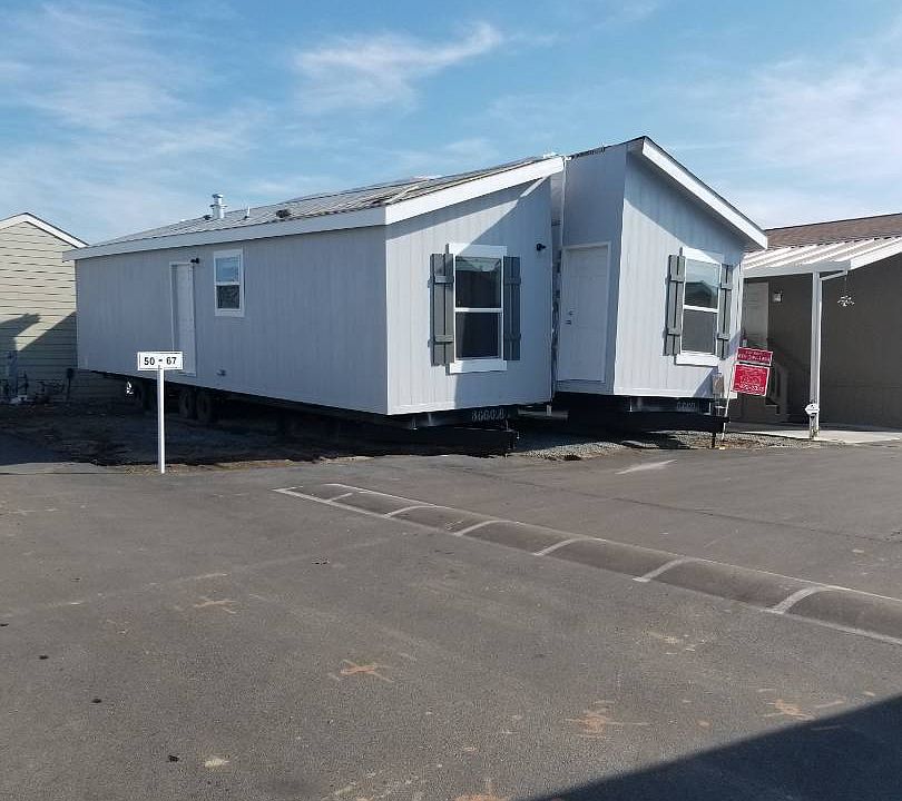 2nd image of 1148 Third Ave Spc 50
