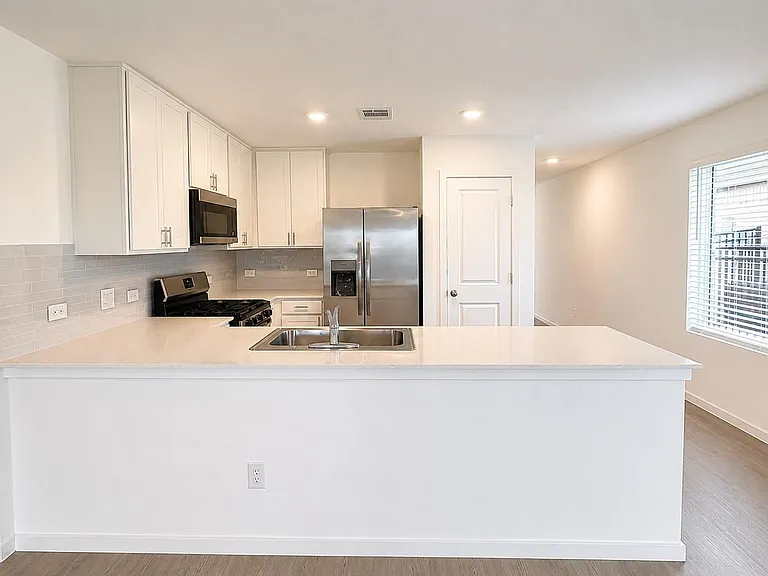 3132 Wild Dunes Dr — Photo 7