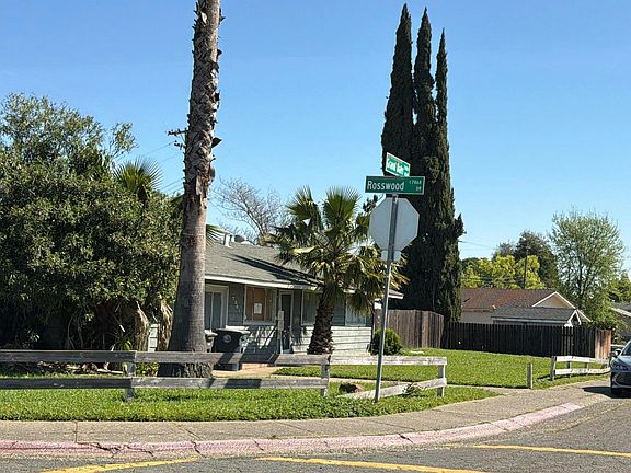 3rd image of 7301 Grand Oaks Blvd