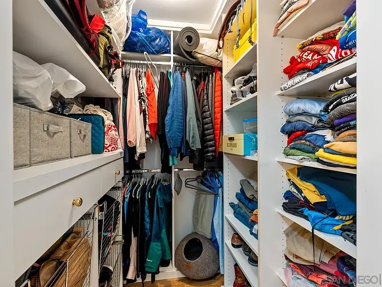 500 W Harbor Dr #504 — Photo 33