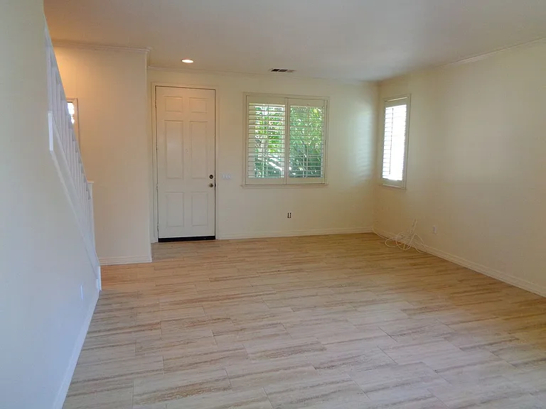 1551 N Poconos Cir — Photo 11
