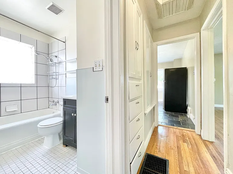 2705 S. Imperial St. — Photo 11