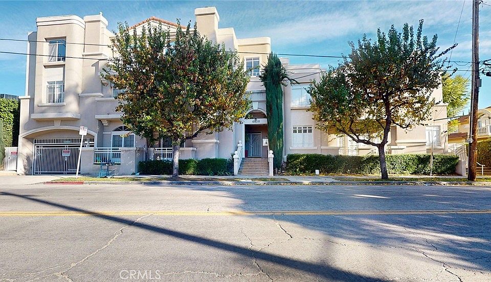 1st image of 4630 Woodley Ave Unit 302