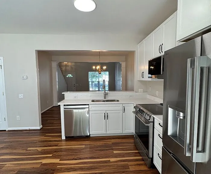 6834 Beverly Springs Dr — Photo 6