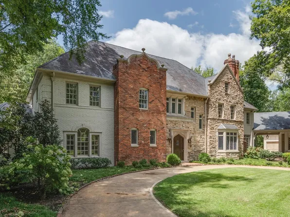 321 Sweetbrier Rd, Memphis, TN 38120