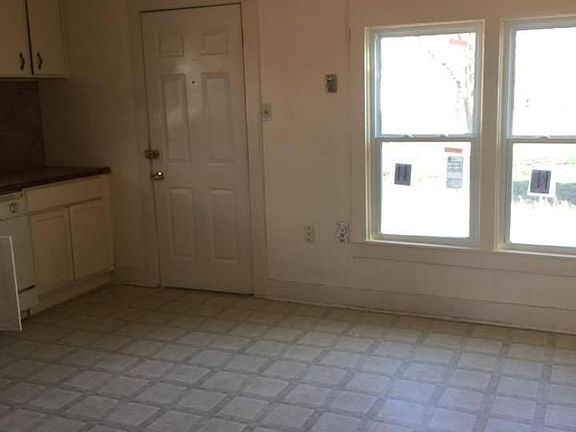 4th image of 304 N 19th St