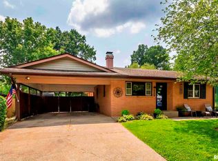 1211 W College St, Carbondale, IL 62901