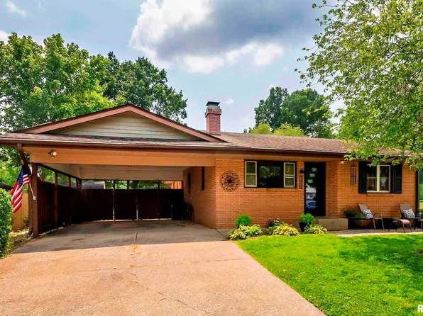 1211 W College St, Carbondale, IL 62901