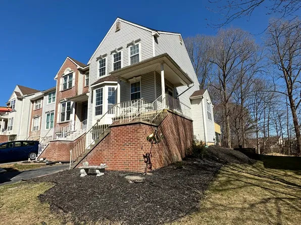 420 Woodstock Ln, Wilmington, DE 19808