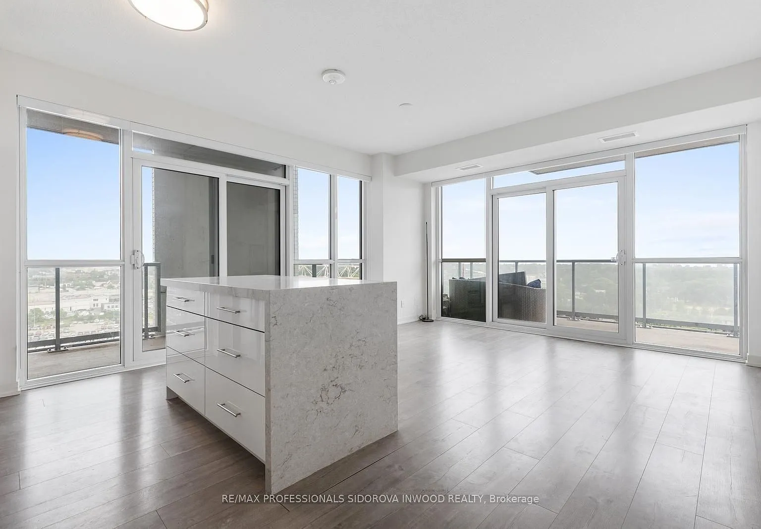 2 bed, $3,100 — Photo 2