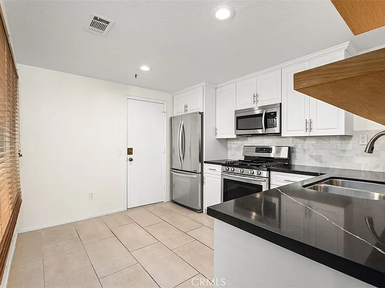 5847 E Rocking Horse Way — Photo 15