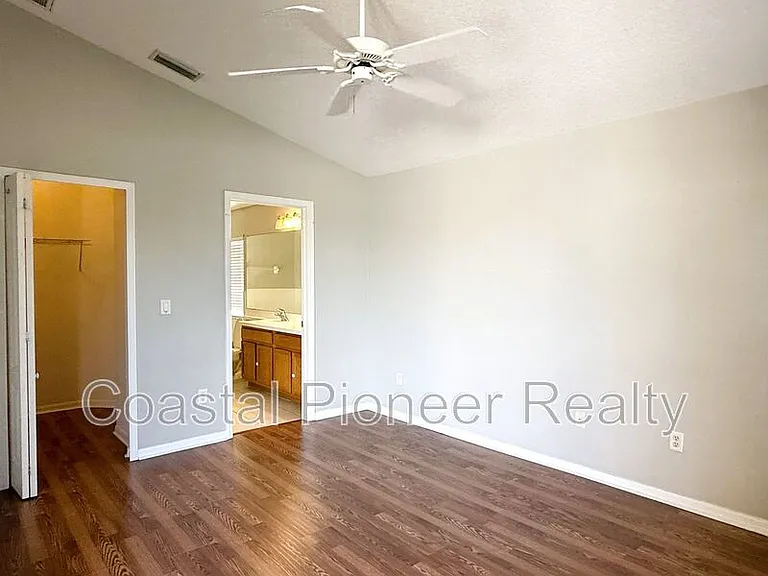 2345 Roanoke Springs Dr — Photo 16