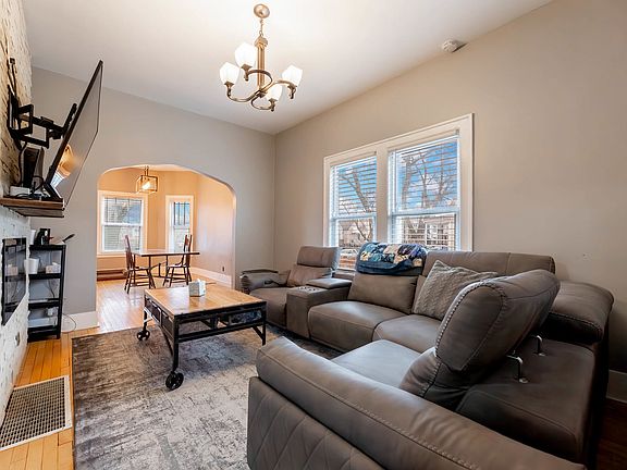 2nd image of 5012 S Ada St