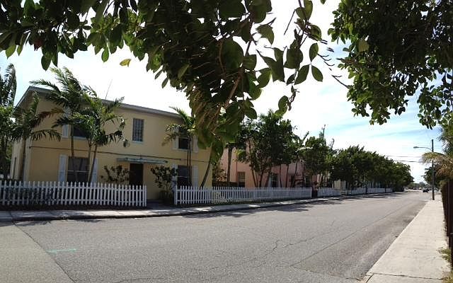 1st image of 707 6th Ave S APT 2202
