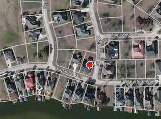 123 Waterford Way, Montgomery, TX 77356