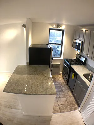 Rented by Lang Realty LLC | media 7