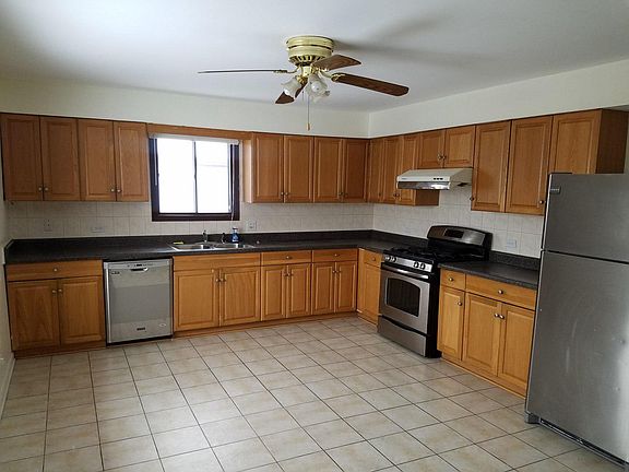 2nd image of 120 Morningside Dr APT 2N