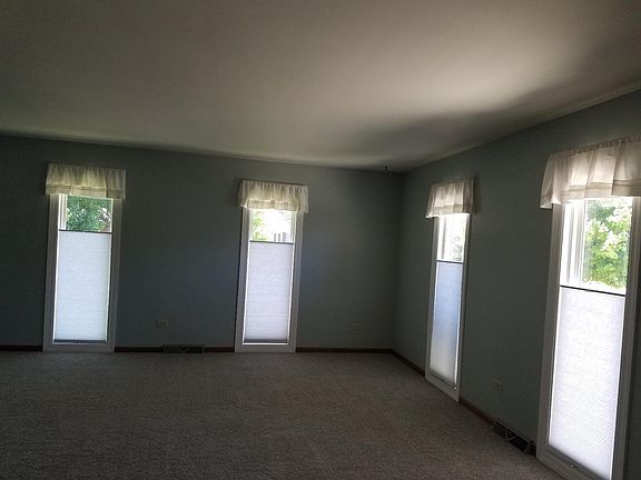 3rd image of 3423 42nd St
