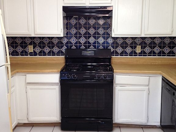 3rd image of 17923 Sagecroft Dr