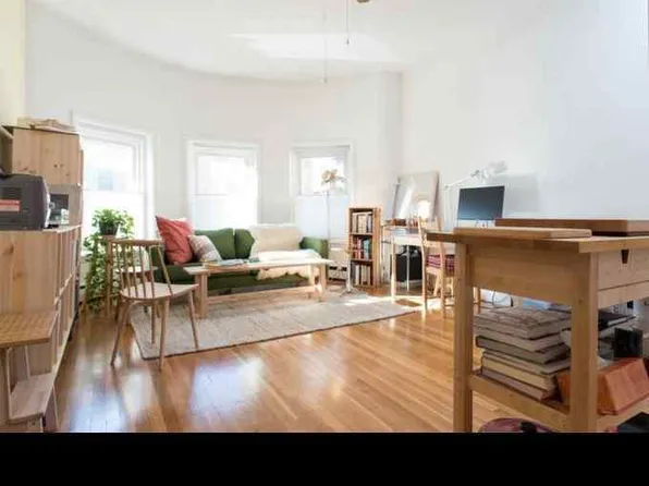 863 Massachusetts Ave, Cambridge, MA 02139