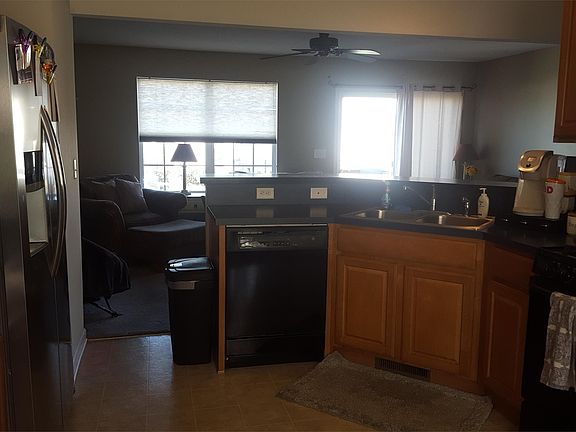 3rd image of 247 Cartledge Ln