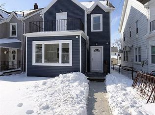 11216 198th St, Saint Albans, NY 11412