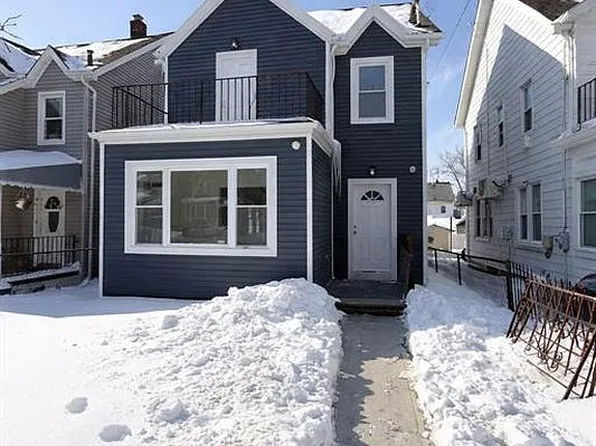 11216 198th St, Saint Albans, NY 11412