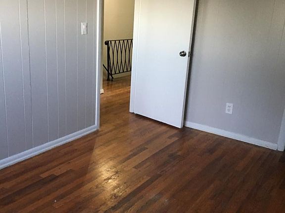 4th image of 28 Kennedy Dr