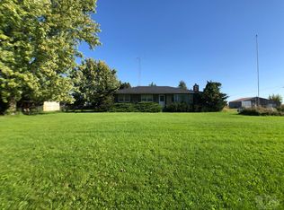 5897 Ashland Rd, Eldon, IA 52554