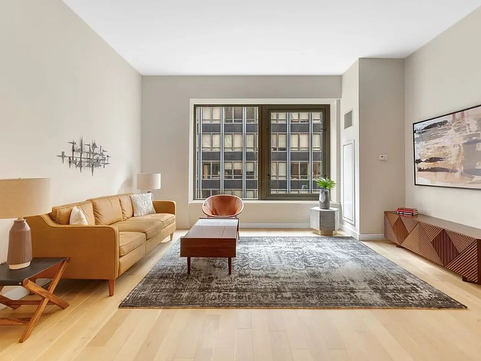 1st image of 75 Wall St #22A