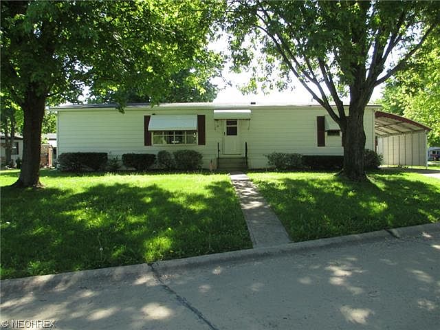 1st image of 14 Kimberly Ln #14