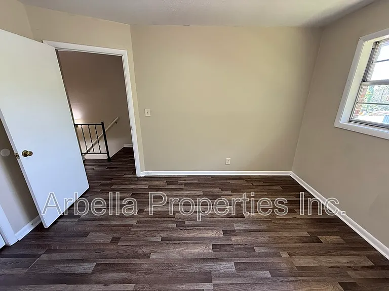 1404 Bloomingdale Rd #A4 — Photo 12