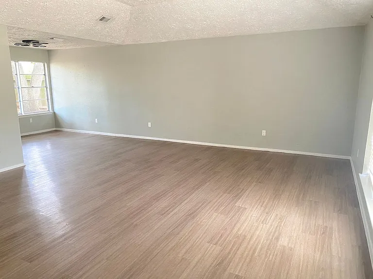 16222 Summer Dew Ln — Photo 3