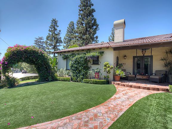 4th image of 11599 Beverly Blvd
