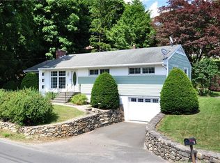 55 Payne Rd, Bethel, CT 06801