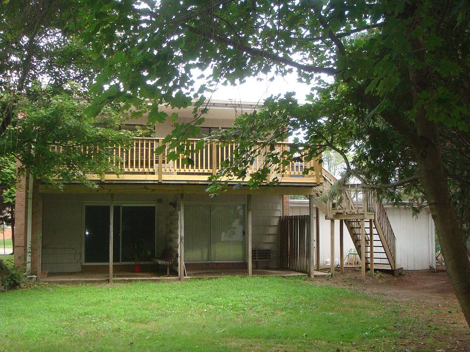 2nd image of 1100 W Campus Dr APT 2
