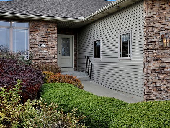 3rd image of 1516 Waterford Pkwy