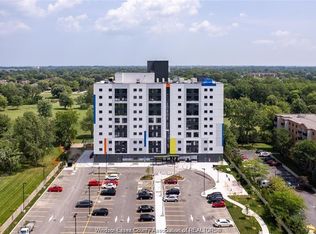 3100 Meadowbrook Ln #403, Windsor, ON N8T 0B5