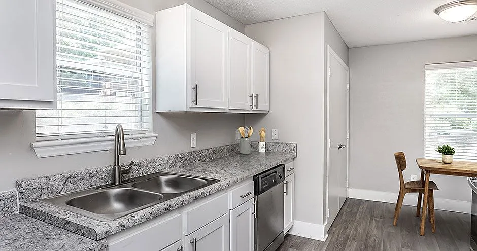 Six Forks Station Apartments — Photo 1