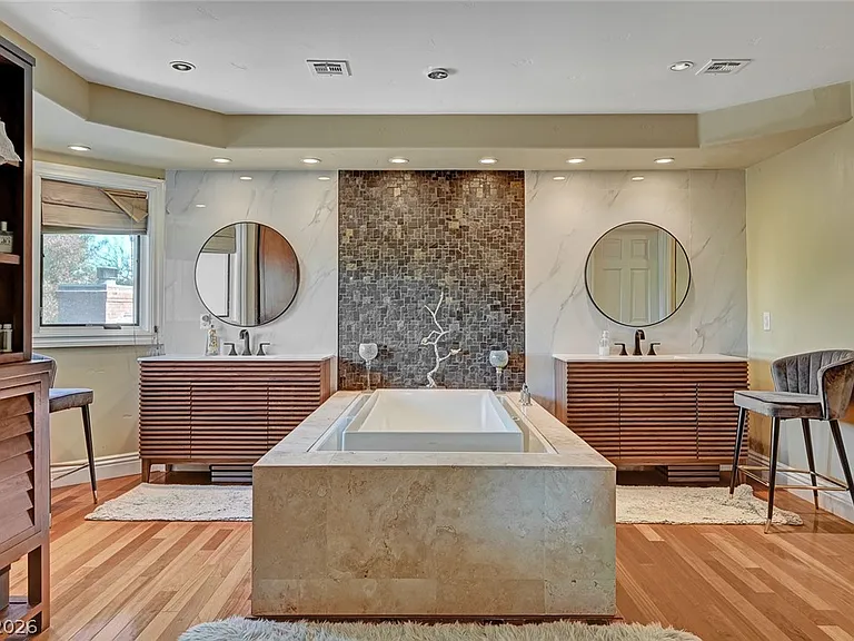 7001 Alamitos Cir — Photo 39