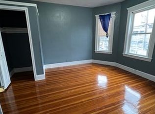 15 Crowell St APT 2, Boston, MA 02124