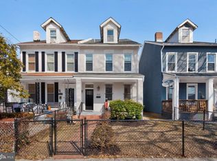 915 Hamilton St NW, Washington, DC 20011