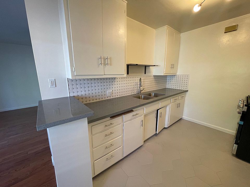 1st image of 4100 W McFarlane Ave APT 12