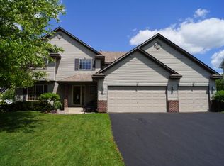 10664 Alicia Cir, Inver Grove Heights, MN 55077