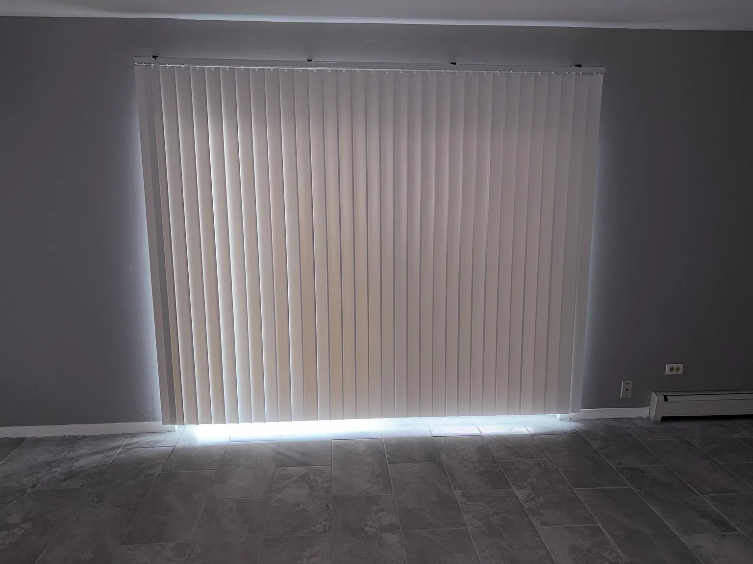 107 W Willow St — Photo 3