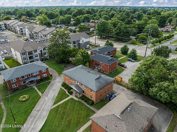 5th image of 3212 Orchard Manor Cir