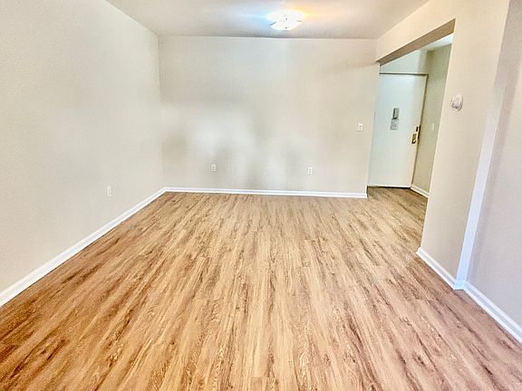 4th image of 2963 Ocean Pkwy Unit 1