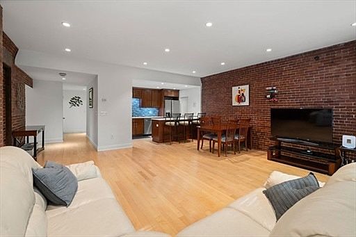 4th image of 142 Commercial St APT 304