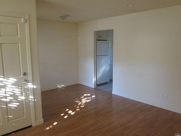 2nd image of 160 Homewood Ave
