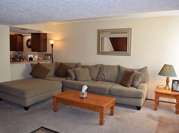 3rd image of 5200 Villa View Dr APT 20B